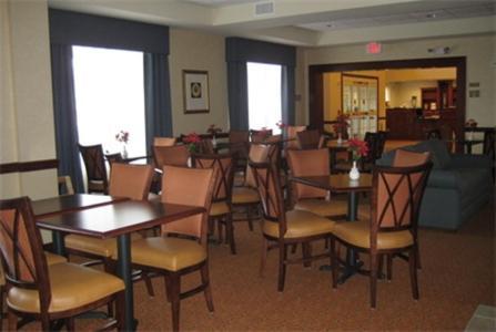 Country & By Radisson, Lexington Park 3*