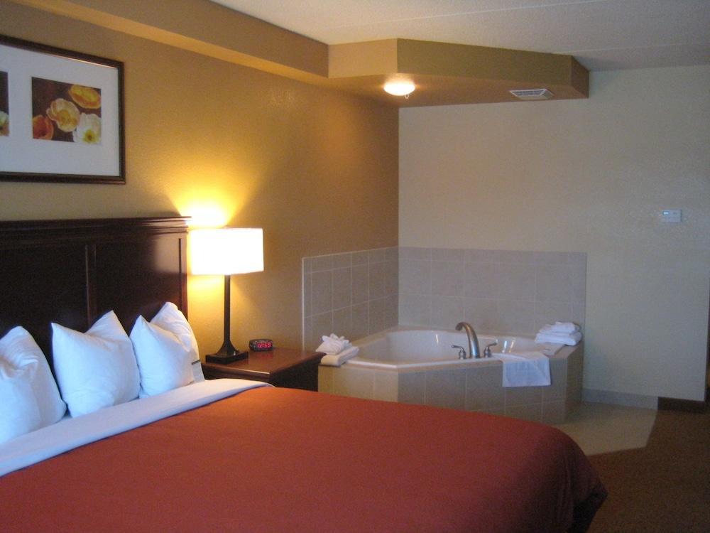 Country & By Radisson, Lexington Park 3* California