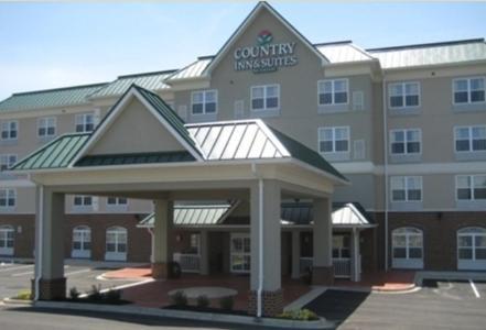 Hotel Country & By Radisson, Lexington Park California