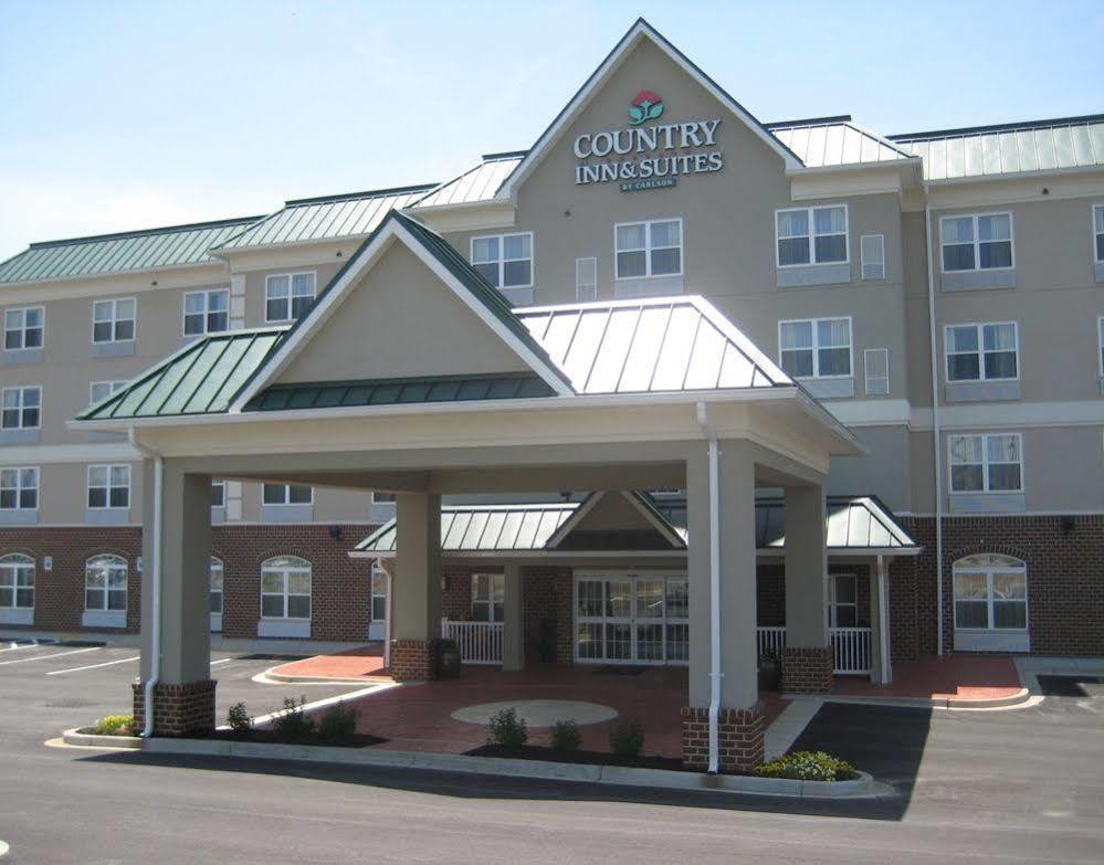 Country & By Radisson, Lexington Park California